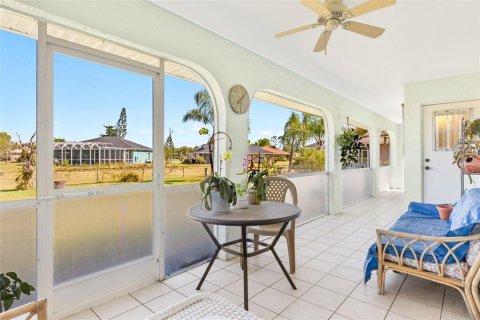 House in Punta Gorda, Florida 3 bedrooms, 142.23 sq.m. № 1723548 - photo 26