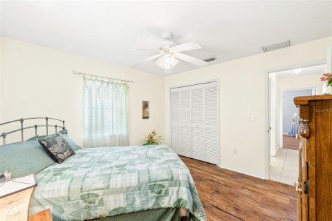 House in Punta Gorda, Florida 3 bedrooms, 142.23 sq.m. № 1723548 - photo 20