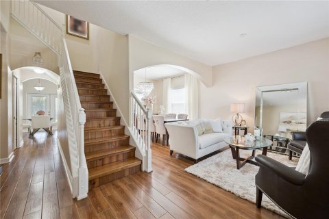House in Davenport, Florida 4 bedrooms, 226.68 sq.m. № 2202586 - photo 4