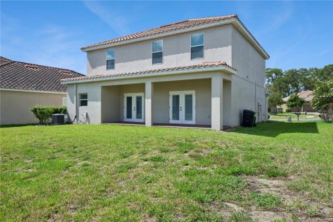 House in Davenport, Florida 4 bedrooms, 226.68 sq.m. № 2202586 - photo 27