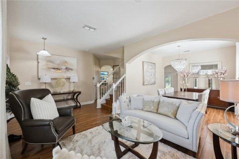 House in Davenport, Florida 4 bedrooms, 226.68 sq.m. № 2202586 - photo 6