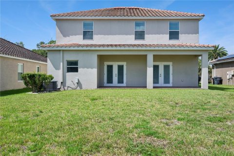 House in Davenport, Florida 4 bedrooms, 226.68 sq.m. № 2202586 - photo 26