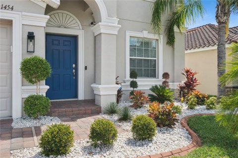 House in Davenport, Florida 4 bedrooms, 226.68 sq.m. № 2202586 - photo 3