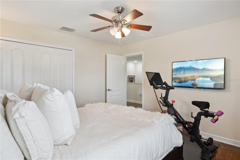 House in Davenport, Florida 4 bedrooms, 226.68 sq.m. № 2202586 - photo 21