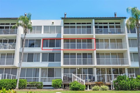 Condo in Saint Petersburg, Florida, 2 bedrooms  № 2284028 - photo 20