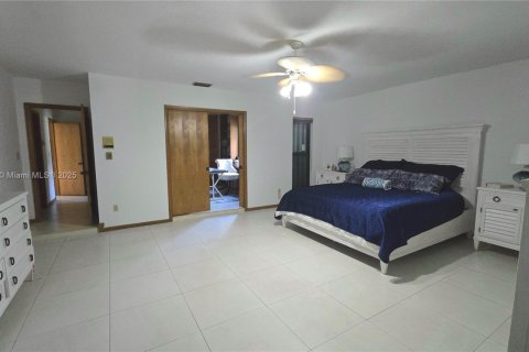 Casa en alquiler en Palmetto Bay, Florida, 5 dormitorios, 338.07 m2 № 1927186 - foto 19