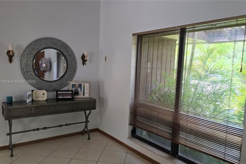 Casa en alquiler en Palmetto Bay, Florida, 5 dormitorios, 338.07 m2 № 1927186 - foto 12