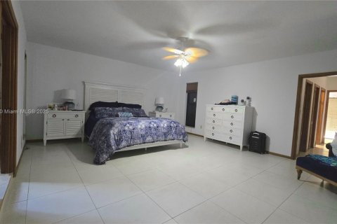Casa en alquiler en Palmetto Bay, Florida, 5 dormitorios, 338.07 m2 № 1927186 - foto 20