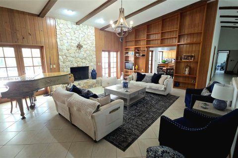 Casa en alquiler en Palmetto Bay, Florida, 5 dormitorios, 338.07 m2 № 1927186 - foto 8