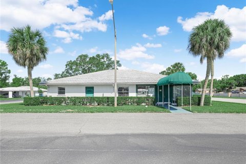 Commercial property in Lakeland, Florida 193.89 sq.m. № 2166316 - photo 2
