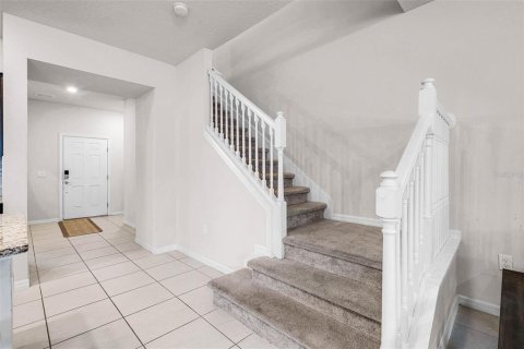 Townhouse in Davenport, Florida 5 bedrooms, 212.1 sq.m. № 1626194 - photo 18
