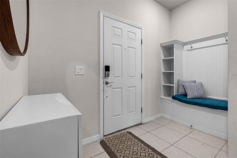 Townhouse in Davenport, Florida 5 bedrooms, 212.1 sq.m. № 1626194 - photo 4