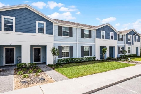 Townhouse in Davenport, Florida 5 bedrooms, 212.1 sq.m. № 1626194 - photo 3