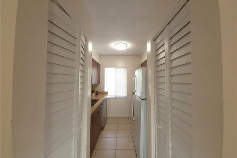 Copropriété à louer à Tampa, Floride: 2 chambres, 99.78 m2 № 2094537 - photo 11