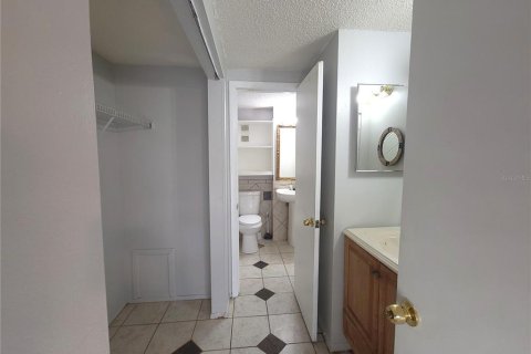 Copropriété à louer à Tampa, Floride: 2 chambres, 99.78 m2 № 2094537 - photo 25