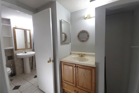 Copropriété à louer à Tampa, Floride: 2 chambres, 99.78 m2 № 2094537 - photo 28