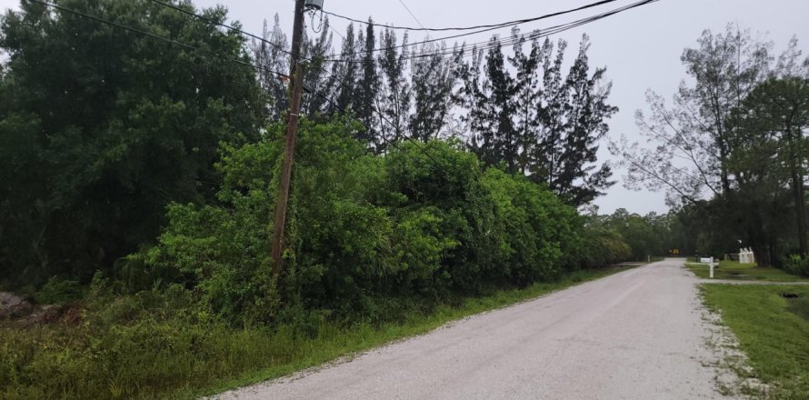 Land in Loxahatchee Groves, Florida № 1226643