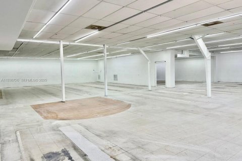 Immobilier commercial à vendre à Pompano Beach, Floride № 1994737 - photo 10