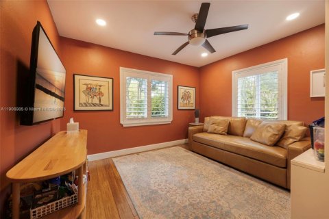 Villa ou maison à vendre à Miami, Floride: 3 chambres, 154.31 m2 № 1964238 - photo 19