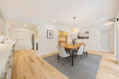 Villa ou maison à vendre à Miami, Floride: 3 chambres, 154.31 m2 № 1964238 - photo 12