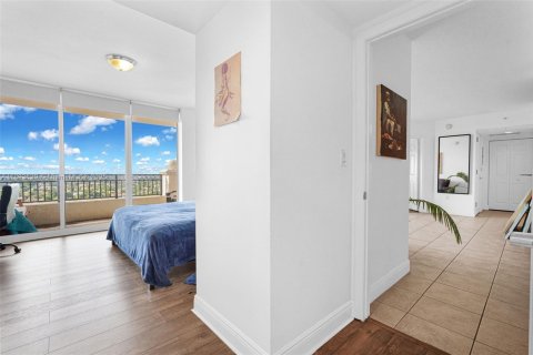 Copropriété à vendre à Miami, Floride: 2 chambres, 109.62 m2 № 1946551 - photo 12