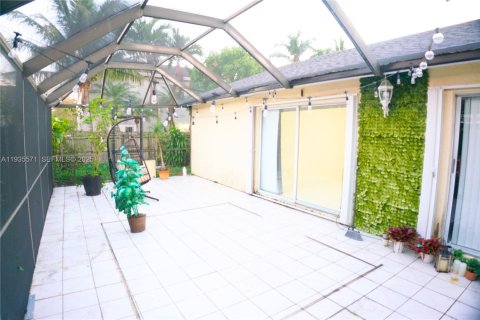 Casa en venta en Doral, Florida, 3 dormitorios, 137.87 m2 № 1993626 - foto 22