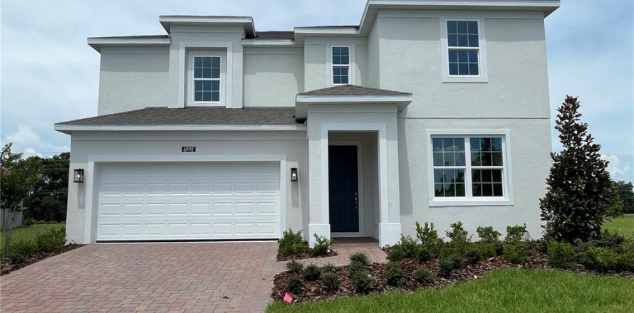 Casa en Howey-in-the-Hills, Florida 5 dormitorios, 237.83 m2 № 1840660