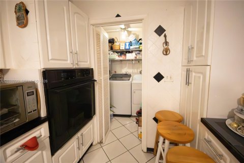 House in Cutler Bay, Florida 3 bedrooms № 2402118 - photo 14
