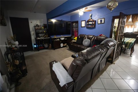 House in Cutler Bay, Florida 3 bedrooms № 2402118 - photo 22