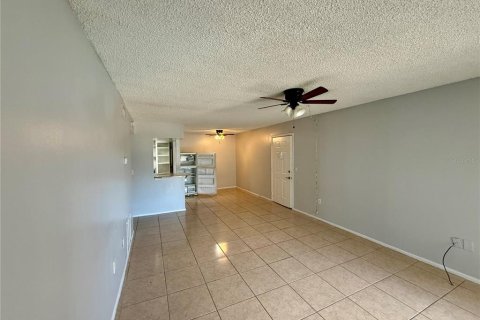 Apartamento en alquiler en Altamonte Springs, Florida, 3 dormitorios, 103.31 m2 № 1880985 - foto 4