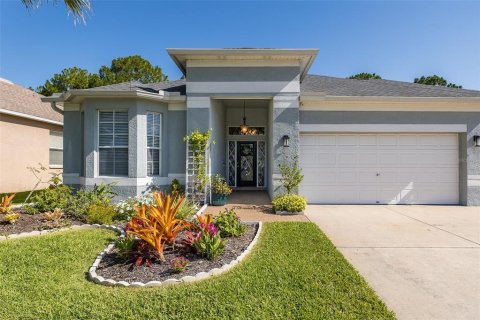House in Tampa, Florida 3 bedrooms, 164.81 sq.m. № 2208284 - photo 3