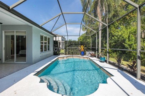 House in Tampa, Florida 3 bedrooms, 164.81 sq.m. № 2208284 - photo 5
