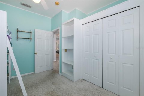 House in Tampa, Florida 3 bedrooms, 164.81 sq.m. № 2208284 - photo 23