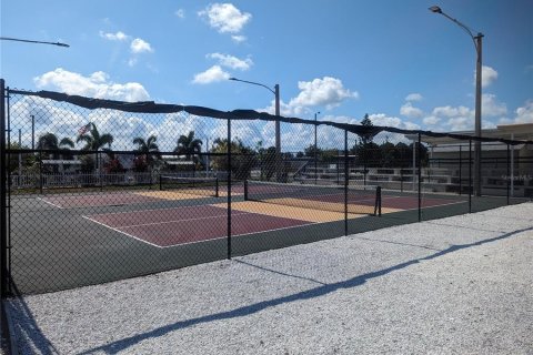 Apartamento en alquiler en Sarasota, Florida, 2 dormitorios, 41.81 m2 № 1900805 - foto 11