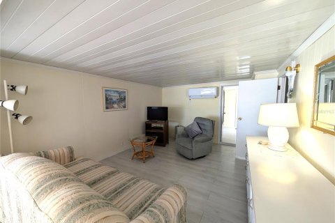 Apartamento en alquiler en Sarasota, Florida, 2 dormitorios, 41.81 m2 № 1900805 - foto 2