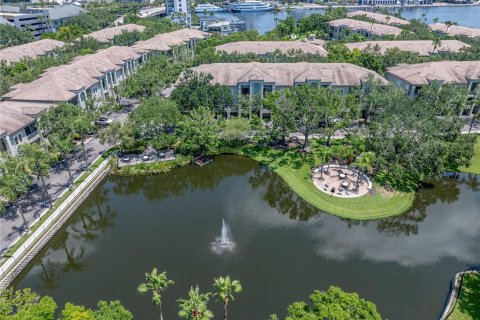 Condo in Tampa, Florida, 3 bedrooms  № 1837704 - photo 24