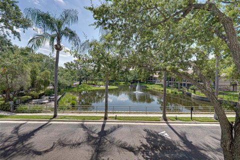Condo in Tampa, Florida, 3 bedrooms  № 1837704 - photo 11