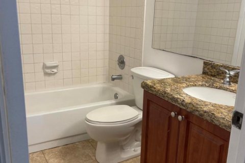 Condo in Coral Springs, Florida, 2 bedrooms № 2086491 - photo 5