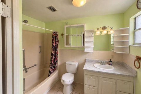 Casa en venta en Leesburg, Florida, 4 dormitorios, 194.26 m2 № 2386016 - foto 14