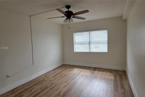 Condo in Sunny Isles Beach, Florida, 1 bedroom  № 2001411 - photo 7