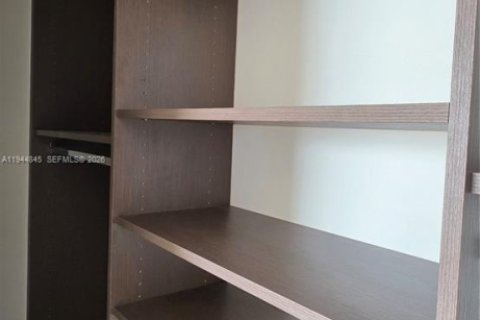 Condo in Sunny Isles Beach, Florida, 1 bedroom  № 2001411 - photo 12