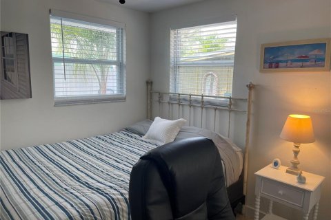 Apartment in Bradenton Beach, Florida 2 bedrooms, 83.61 sq.m. № 2221015 - photo 7