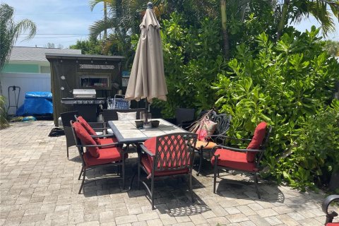 Apartment in Bradenton Beach, Florida 2 bedrooms, 83.61 sq.m. № 2221015 - photo 9