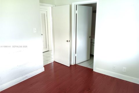 Купить виллу или дом в Тамарак, Флорида 2 спальни, 98.66м2, № 2052064 - фото 4