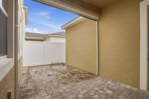 Townhouse in Winter Garden, Florida 3 bedrooms, 192.31 sq.m. № 2197134 - photo 28