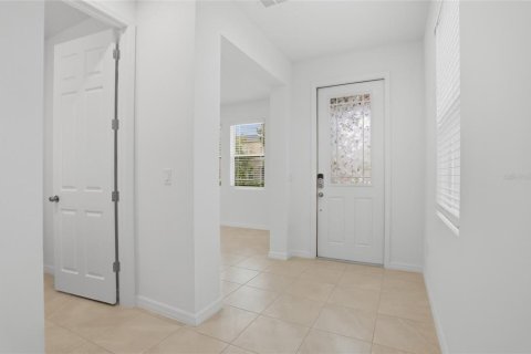Townhouse in Winter Garden, Florida 3 bedrooms, 192.31 sq.m. № 2197134 - photo 3
