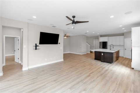 Casa en venta en DeBary, Florida, 4 dormitorios, 256.5 m2 № 2157357 - foto 9