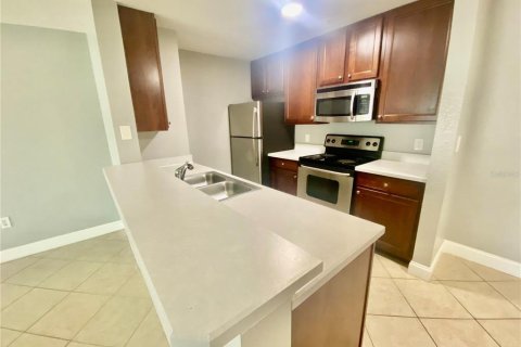 Copropriété à louer à Orlando, Floride: 1 chambre, 76.18 m2 № 2384152 - photo 14