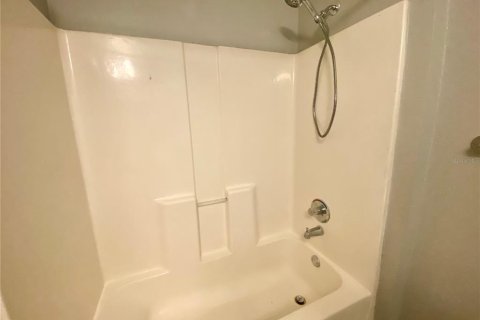 Copropriété à louer à Orlando, Floride: 1 chambre, 76.18 m2 № 2384152 - photo 4