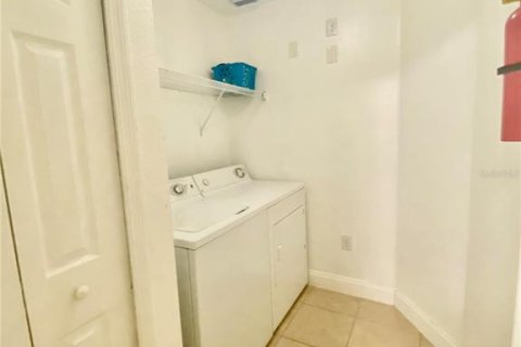 Copropriété à louer à Orlando, Floride: 1 chambre, 76.18 m2 № 2384152 - photo 10